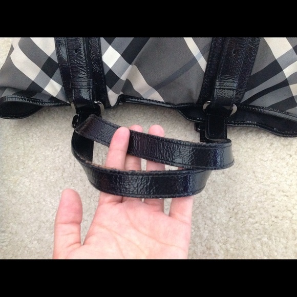 Burberry beat Victoria bag - Picture 8 of 8